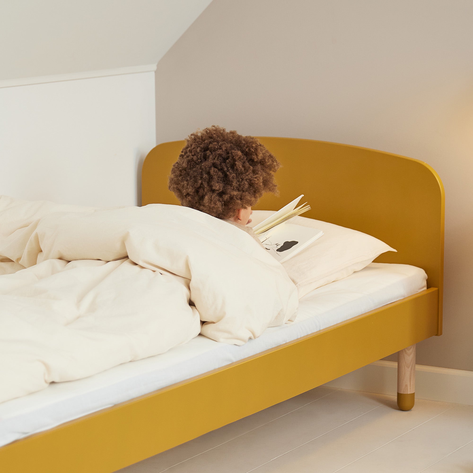 4 Tips to Pick the Right Mattress for Your Child