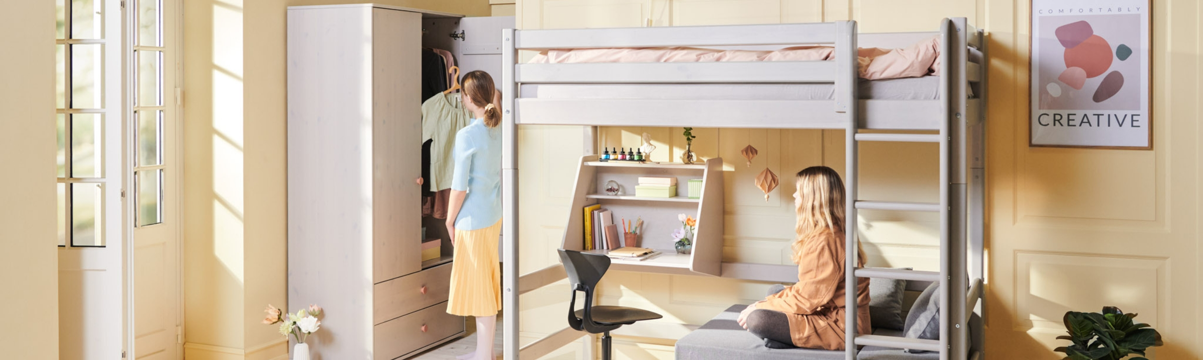 Girls hanging out around a FLEXA high bed