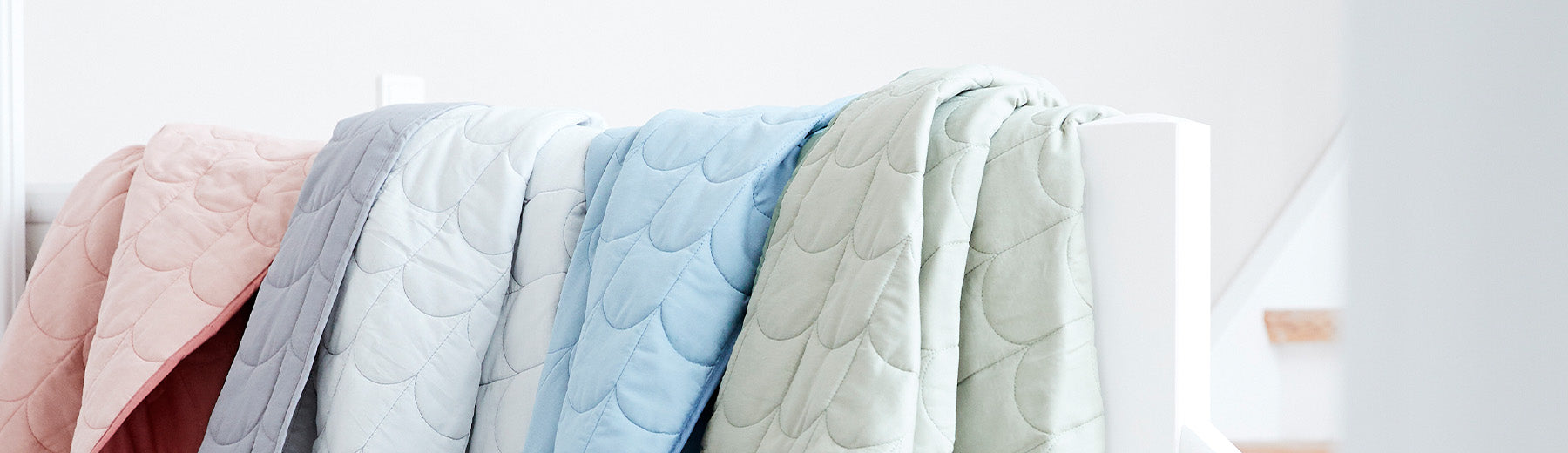 Quilted bedspreads from FLEXA