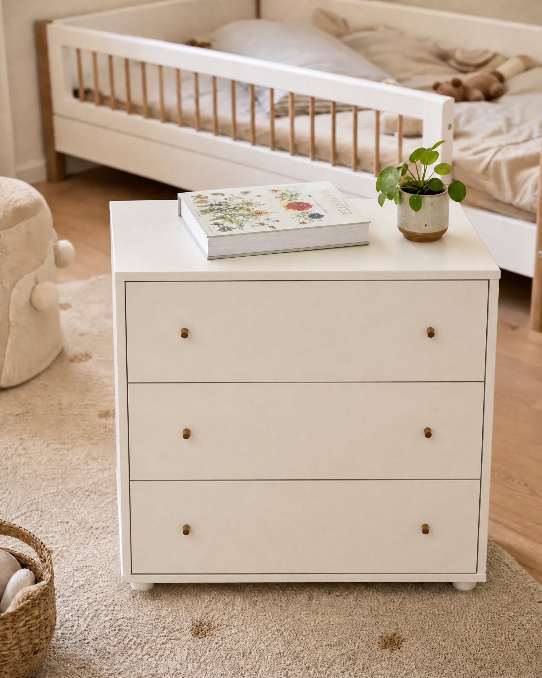 SAGA storage chest smooth white 50 percent off mobile banner corrected geometry