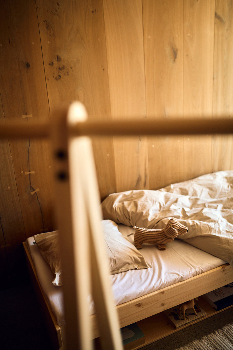 Single Bed with shelf