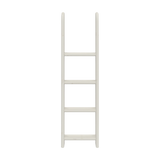 Escalera para cama alta FLEXA WHITE de la colección CLASSIC, con peldaños antideslizantes, mostrada en una habitación infantil.