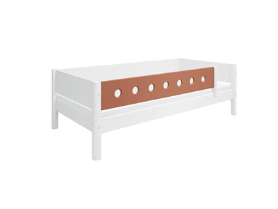 Daybed with safety rail