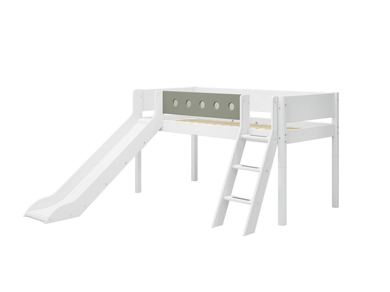 Mid-high bed w. slanting ladder and slide