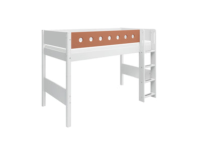 Semi-high bed w. straight ladder