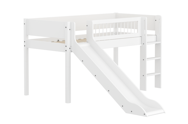 Mid-high bed w. straight ladder and slide