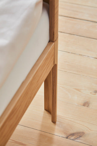 Junior Bed, 150x70 cm, Oak