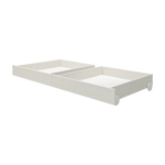 Cajones con ruedas para debajo de la cama FLEXA WHITE de pino para niños, diseñados para colocarse debajo de una cama individual; seguros para los niños, con bordes redondeados.