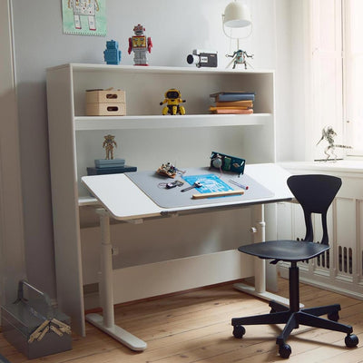 Evo Study Desk – tilting desktop