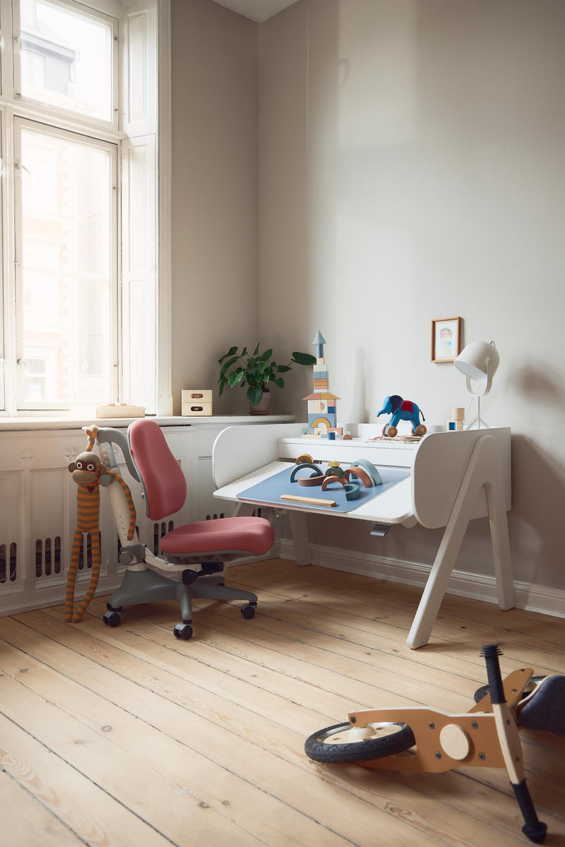 Woody desk, white