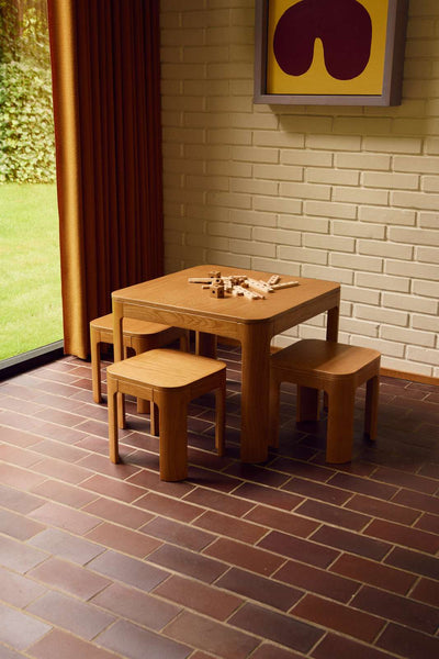 NOVA Table de Jeu & Tabouret, Chêne