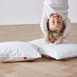 Pillow, junior