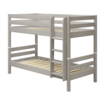 Échelle et pieds pour lit superposé FLEXA Classic en pin gris, marches antidérapantes à droite, sécurité enfants garantie pour la chambre denfant.