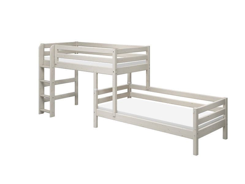 Cama semi-alta con escalera recta