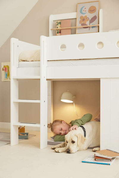 Mid-High Bed with Treehouse, Ladder and Safety Rail, 90x200 cm, White