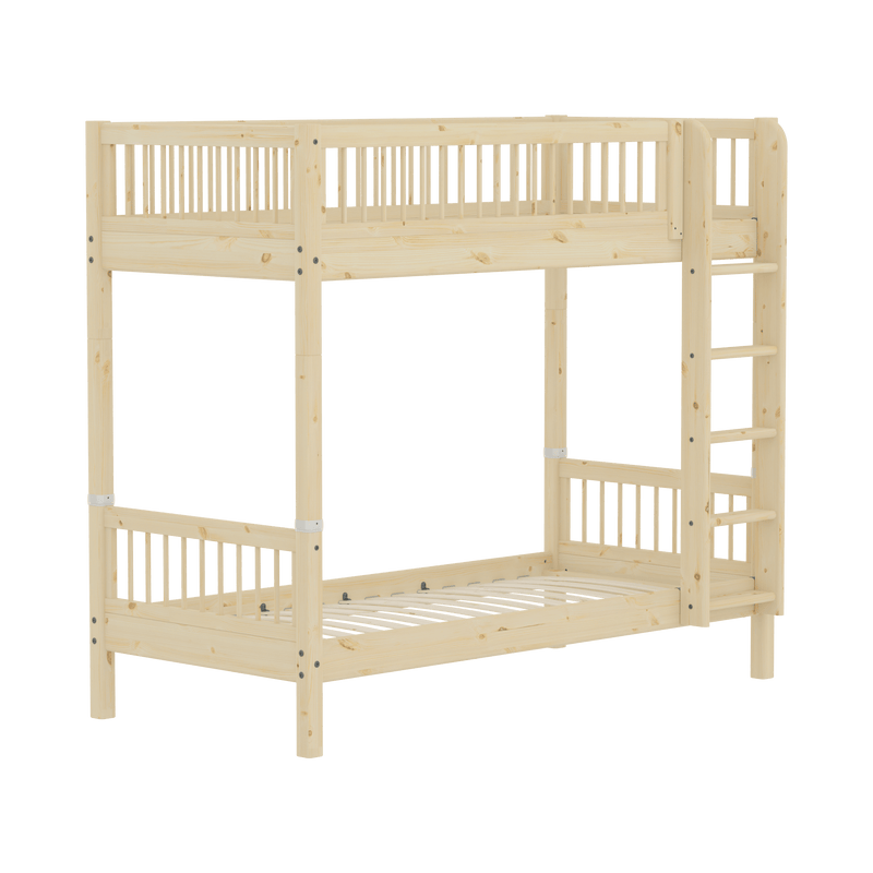 High bunk bed w. straight ladder