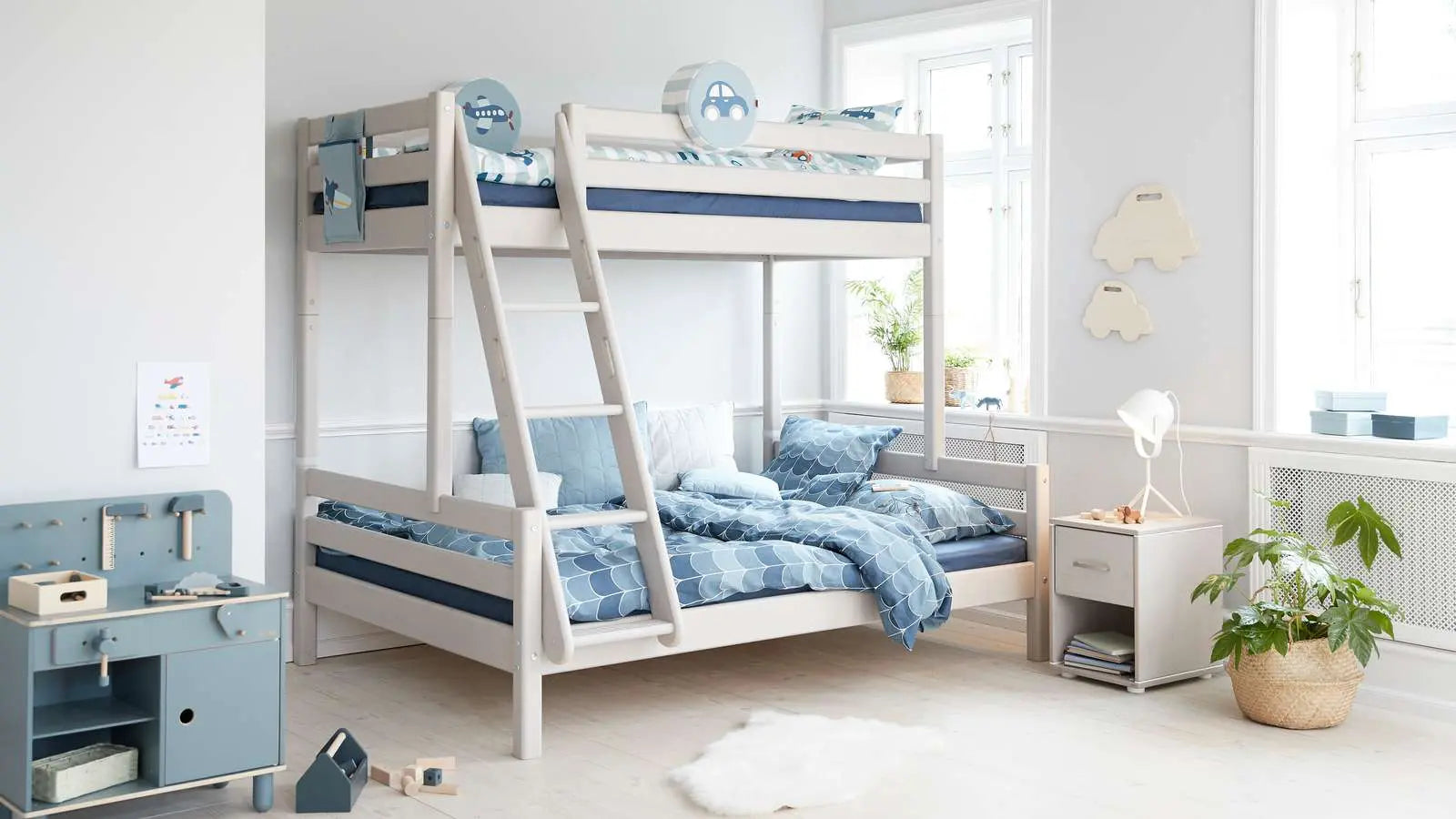 Family Bunk Bed 184 cm with Ladder and Safety Rail, 90/140x200 cm, White BUNKBED 200 flexa-com.myshopify.com