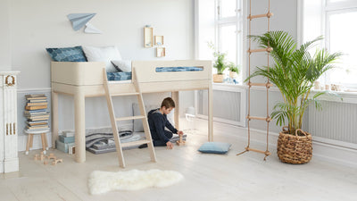 Mid-high bed with straight ladder
