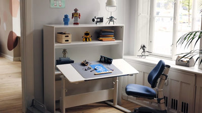 Evo Study Desk – tilting desktop