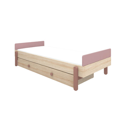 Single bed w. head- and foot board