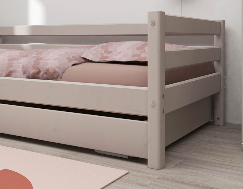 Pull-out bed