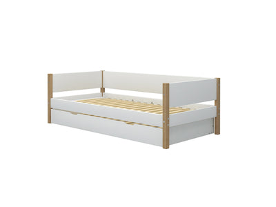 Daybed with guest bed